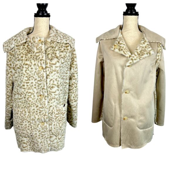 Davi & Dani Reversible Faux Fur Snow Leopard Cozy Jacket Size Medium Soft Cream - Picture 1 of 10